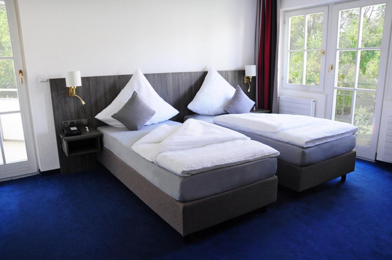 Hotel Krone Ueberlingen Am Ried سينغن المظهر الخارجي الصورة