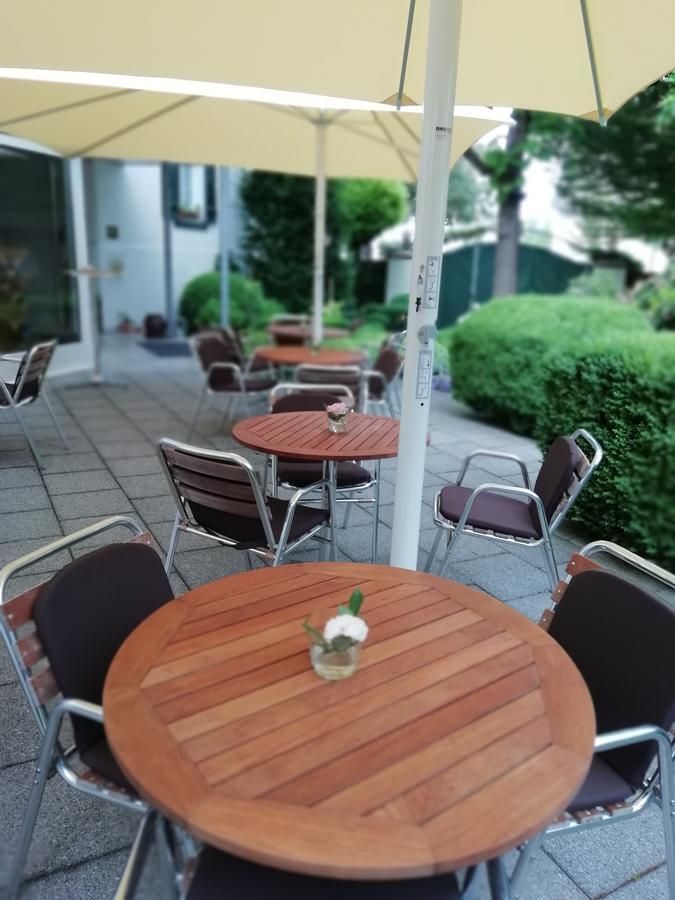 Hotel Krone Ueberlingen Am Ried سينغن المظهر الخارجي الصورة
