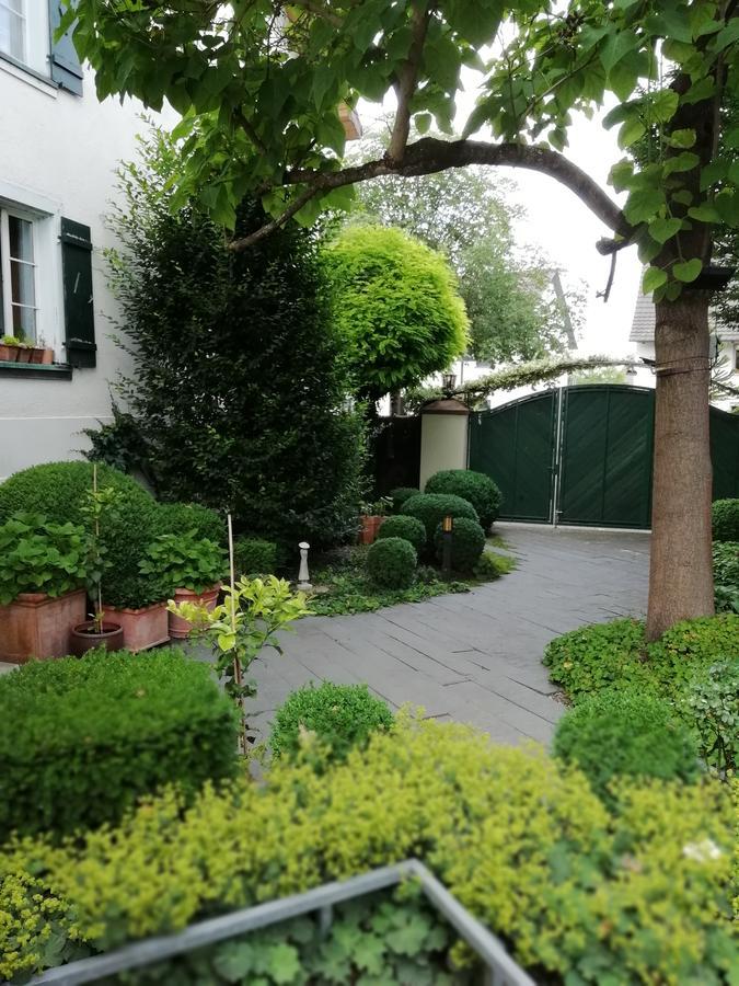 Hotel Krone Ueberlingen Am Ried سينغن المظهر الخارجي الصورة